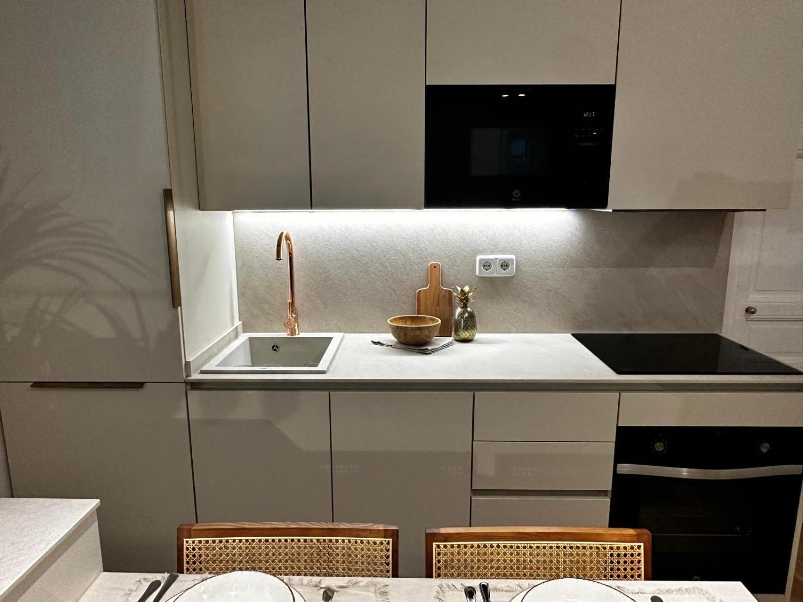Piso 2 Habitaciones En El Centro 马德里 外观 照片